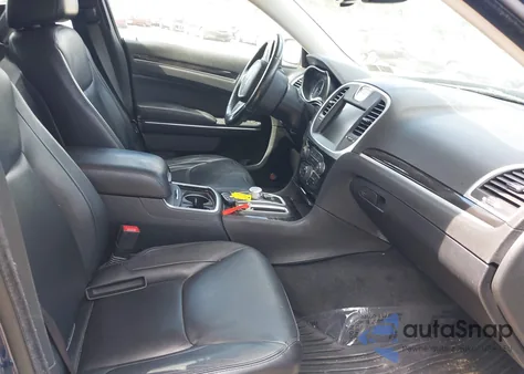 2015 Chrysler 300 Limited from USA, damaged, VIN 2C3CCARG0FH781637